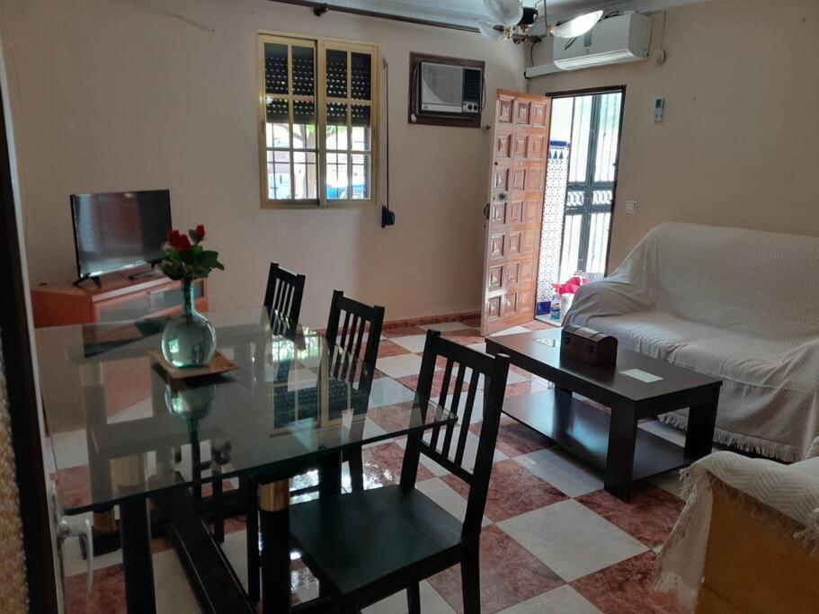 Disfruta De Un Barrio Tranquilo Apartment Alcalá de Guadaira Екстериор снимка